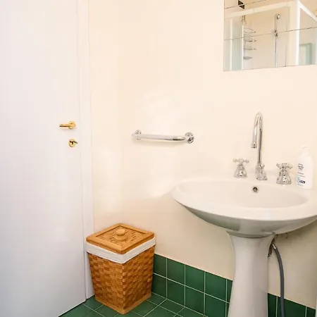 The Zodiac - Italian Homing Apartmán