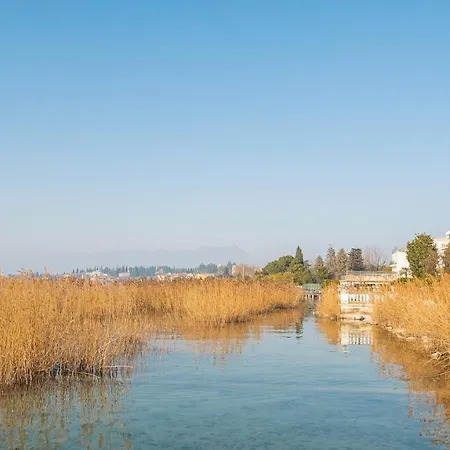 The Zodiac - Italian Homing * Sirmione